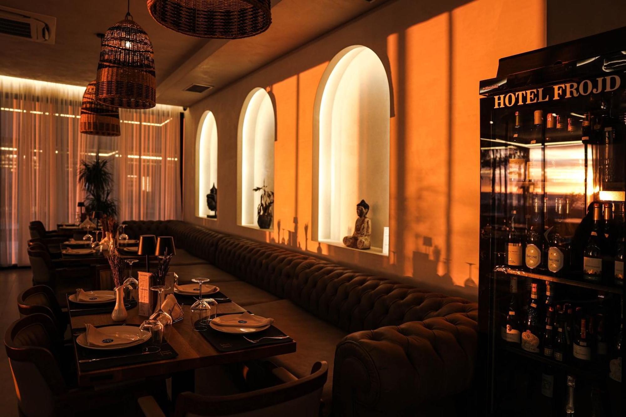 Frojd Kune Resort & Beach Hotel Shëngjin エクステリア 写真
