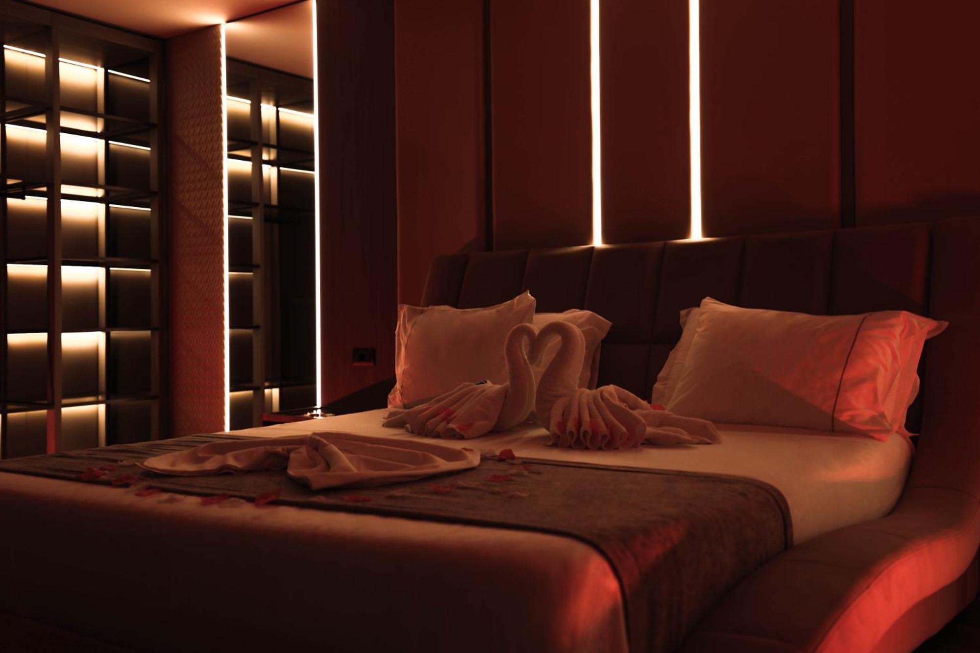 Frojd Kune Resort & Beach Hotel Shëngjin エクステリア 写真