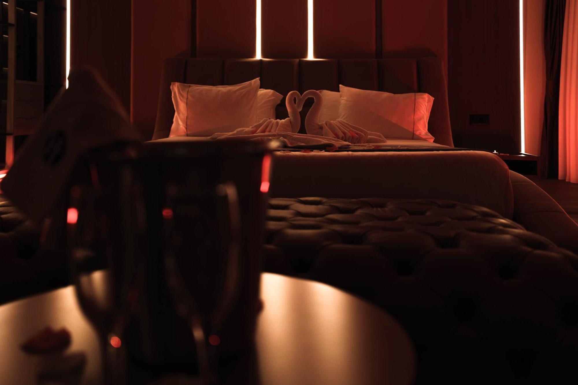 Frojd Kune Resort & Beach Hotel Shëngjin エクステリア 写真
