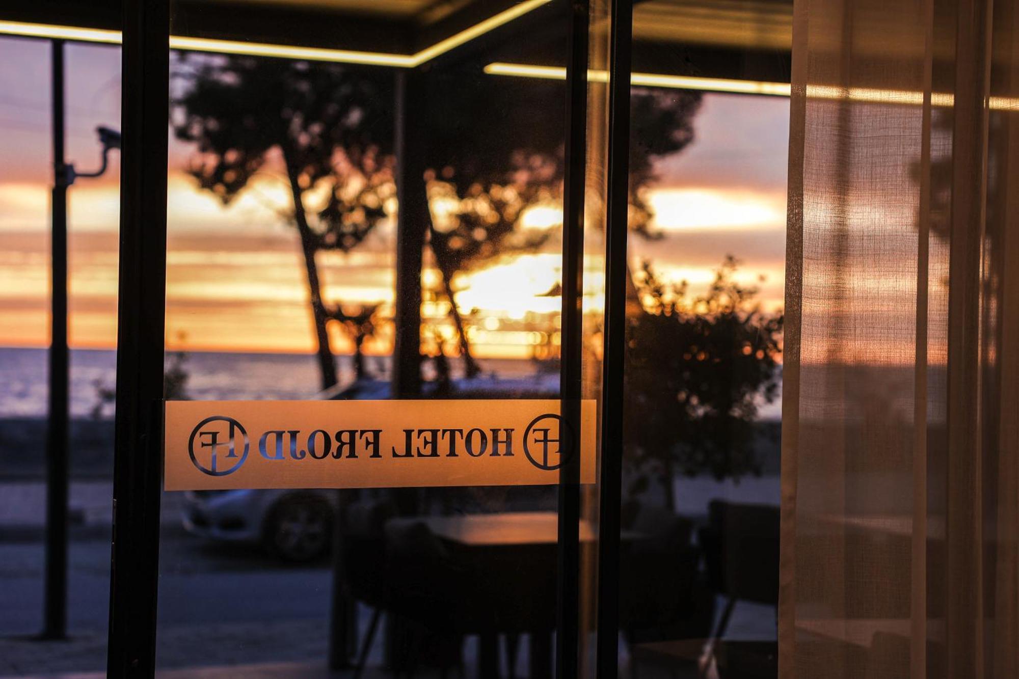 Frojd Kune Resort & Beach Hotel Shëngjin エクステリア 写真