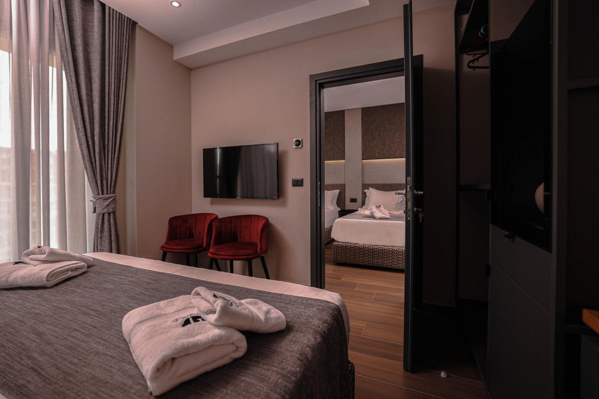 Frojd Kune Resort & Beach Hotel Shëngjin エクステリア 写真